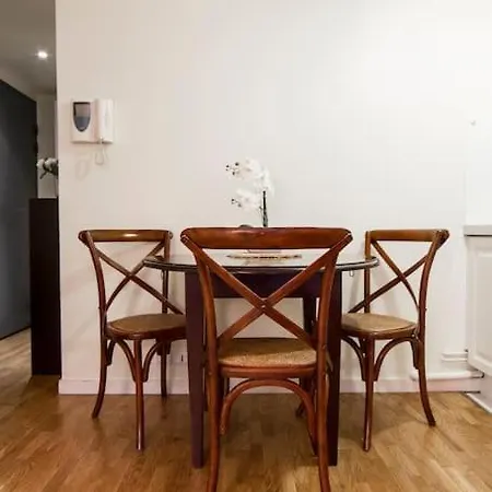 Daire Champs Elysees Cozy Flat Paris